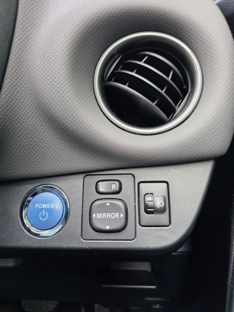 104942